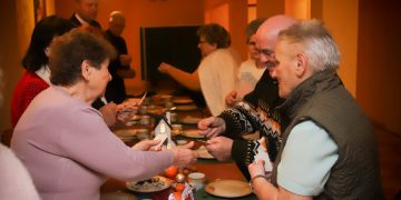 Świąteczne spotkanie parafialnego Caritasu ZDJĘCIA