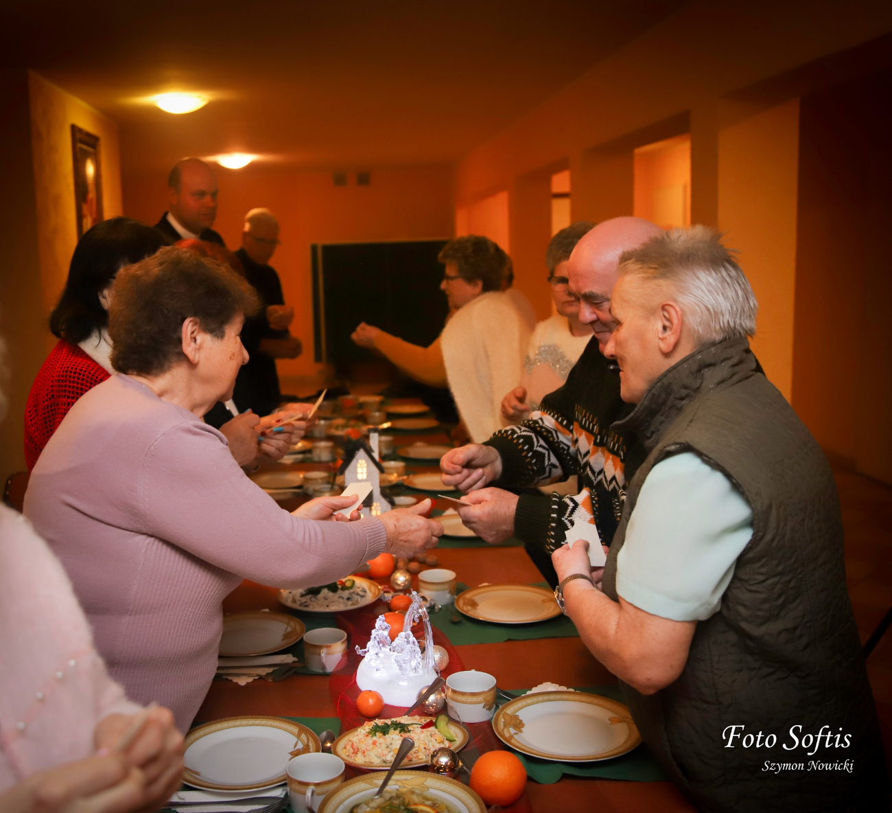 Świąteczne spotkanie parafialnego Caritasu ZDJĘCIA