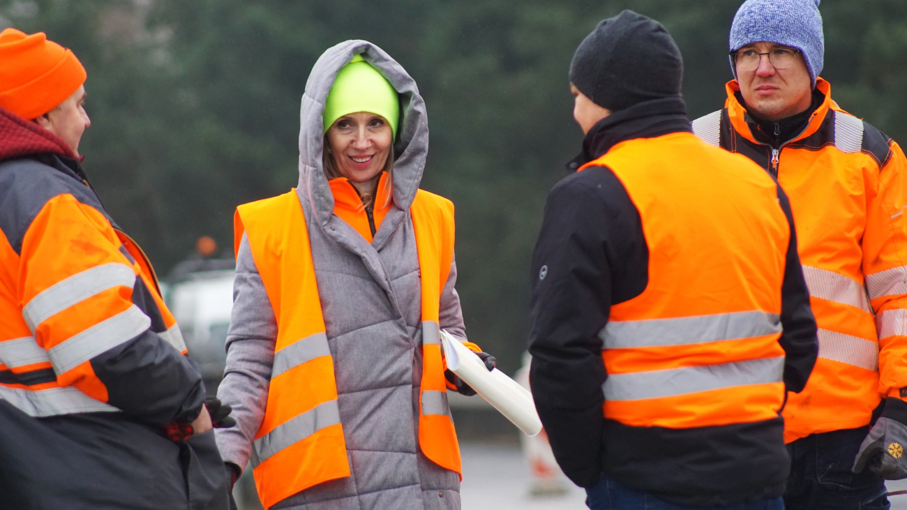Most w Lądzie jest dziś zamknięty. Układają ostatnią warstwę