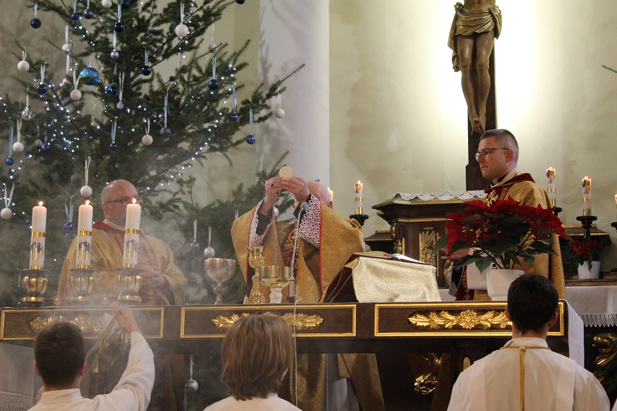 Pasterka w Strzałkowie ZDJĘCIA