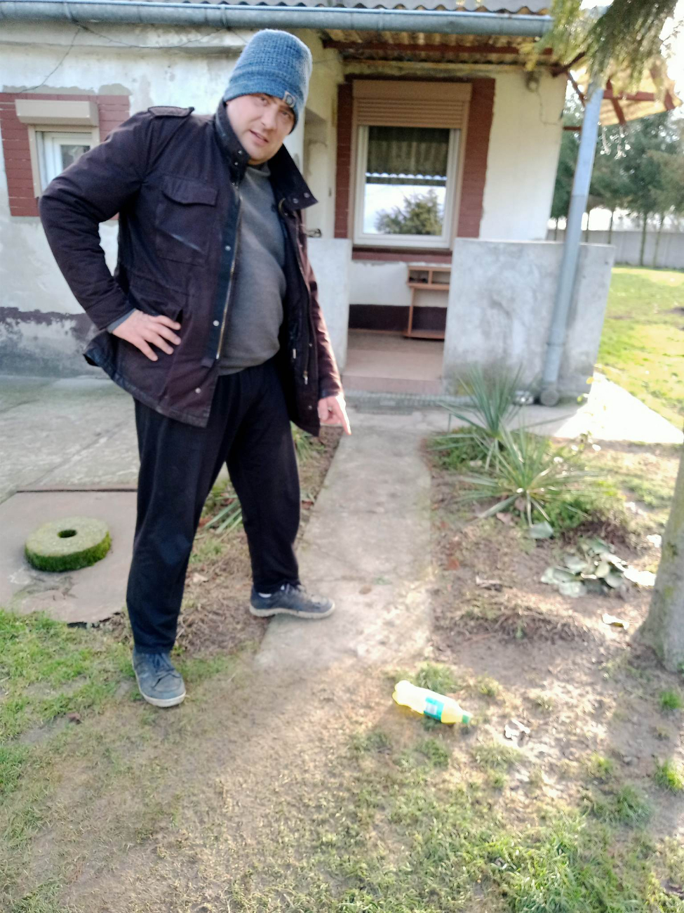 Wcześniej petardy, teraz to. „Przeraża arogancja, z jaką sprawca to zrobił”