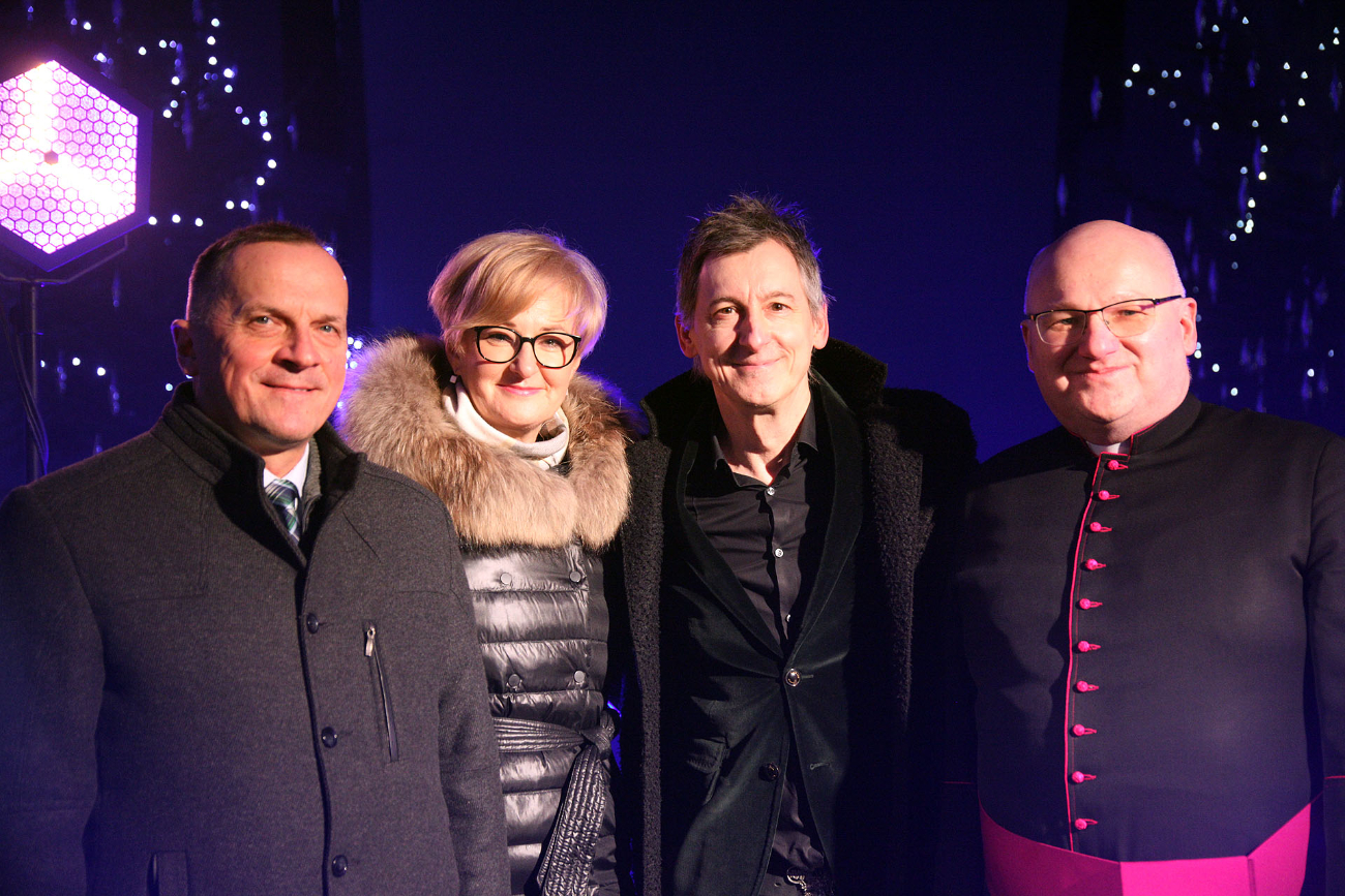 Kościół wypełnił się po brzegi ZDJĘCIA