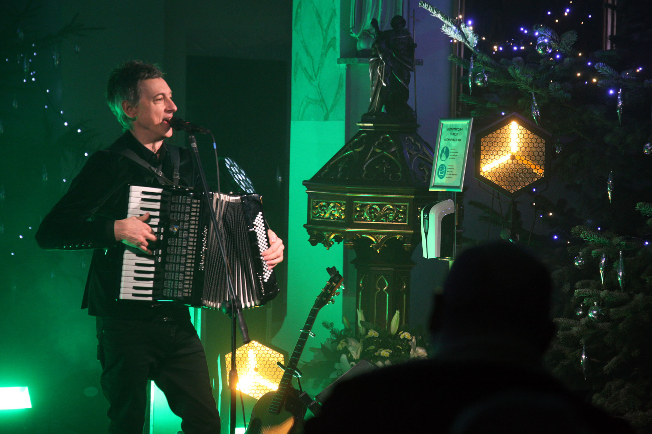 Kościół wypełnił się po brzegi ZDJĘCIA