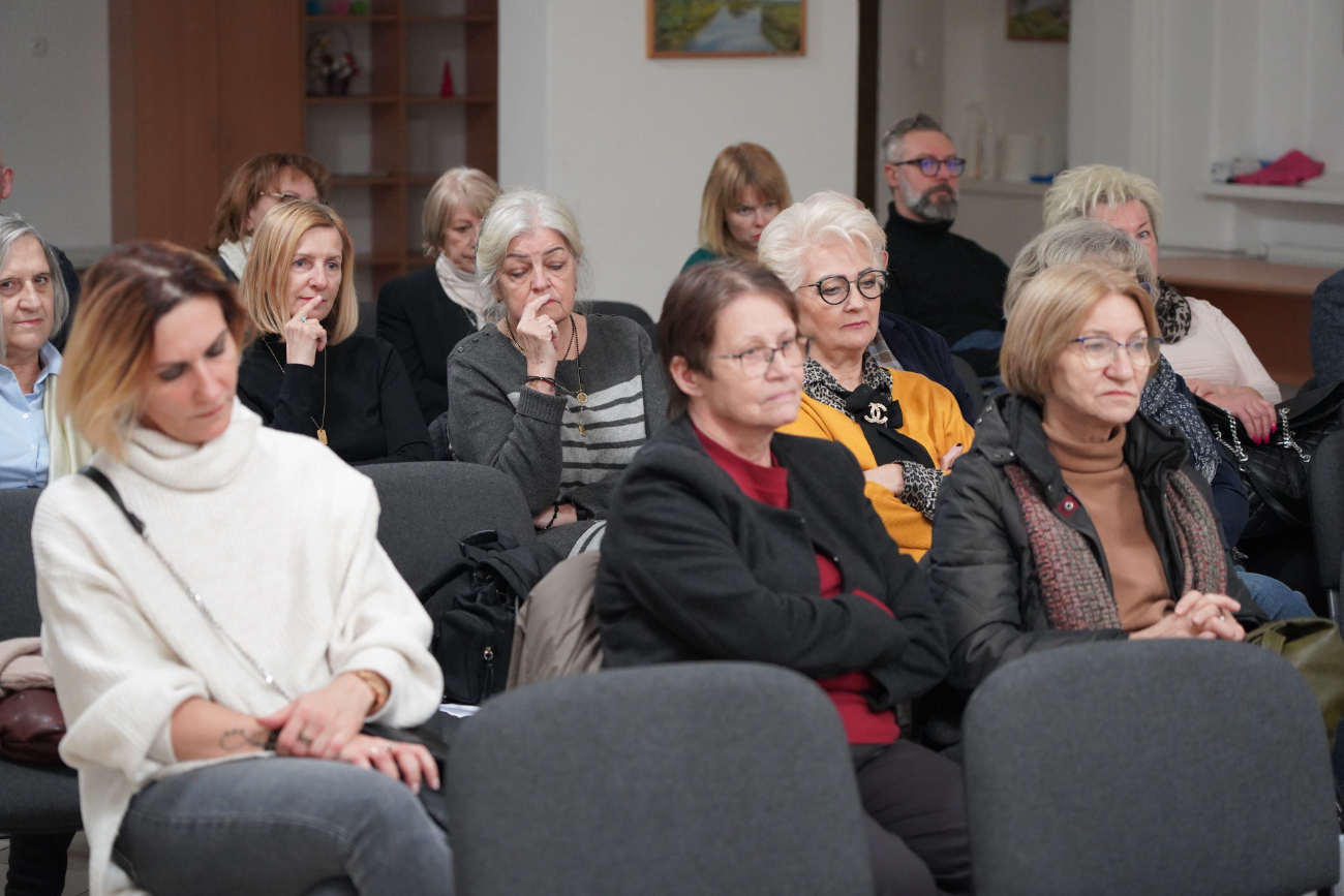 Senator Marcin Bosacki na spotkaniu w Słupcy