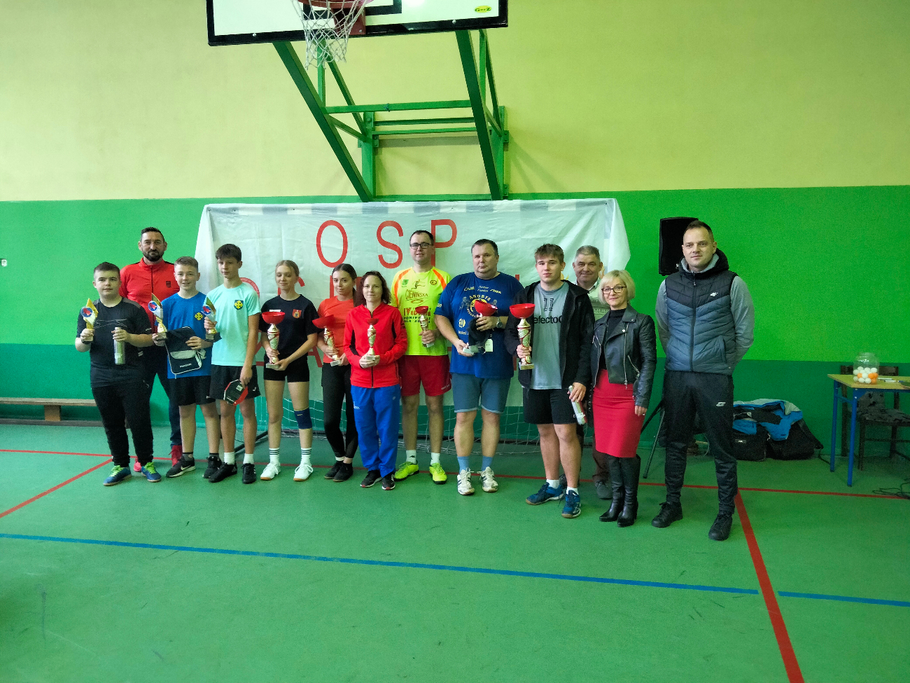 Mikołaj przy tenisowym stole