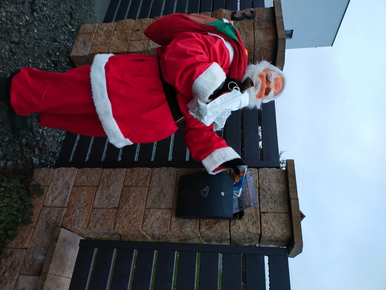 Obeszły całą wieś. Sprawiły ludziom radość ZDJĘCIA