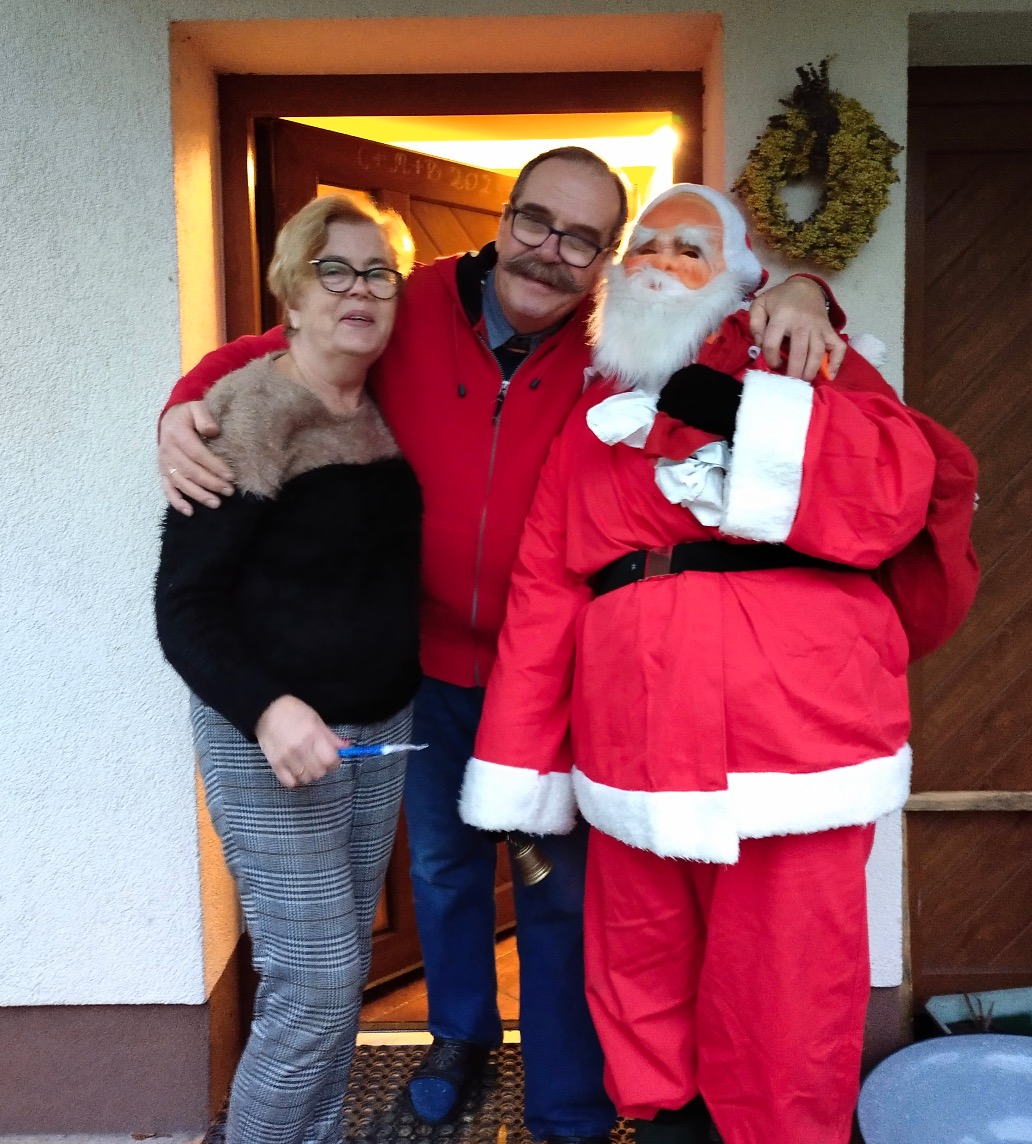 Obeszły całą wieś. Sprawiły ludziom radość ZDJĘCIA