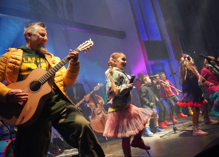 Świetny koncert w kościele. Wystąpiła Arka Noego ZDJĘCIA