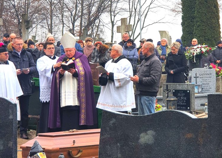 Spoczął w rodzinnej parafii