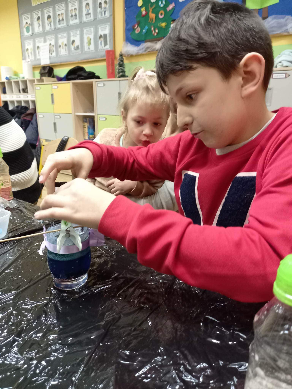 Warsztaty świąteczne w szkole w Drążnej