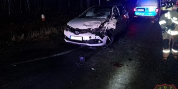 Groźnie w gminie Słupca. Zderzyły się dwa auta