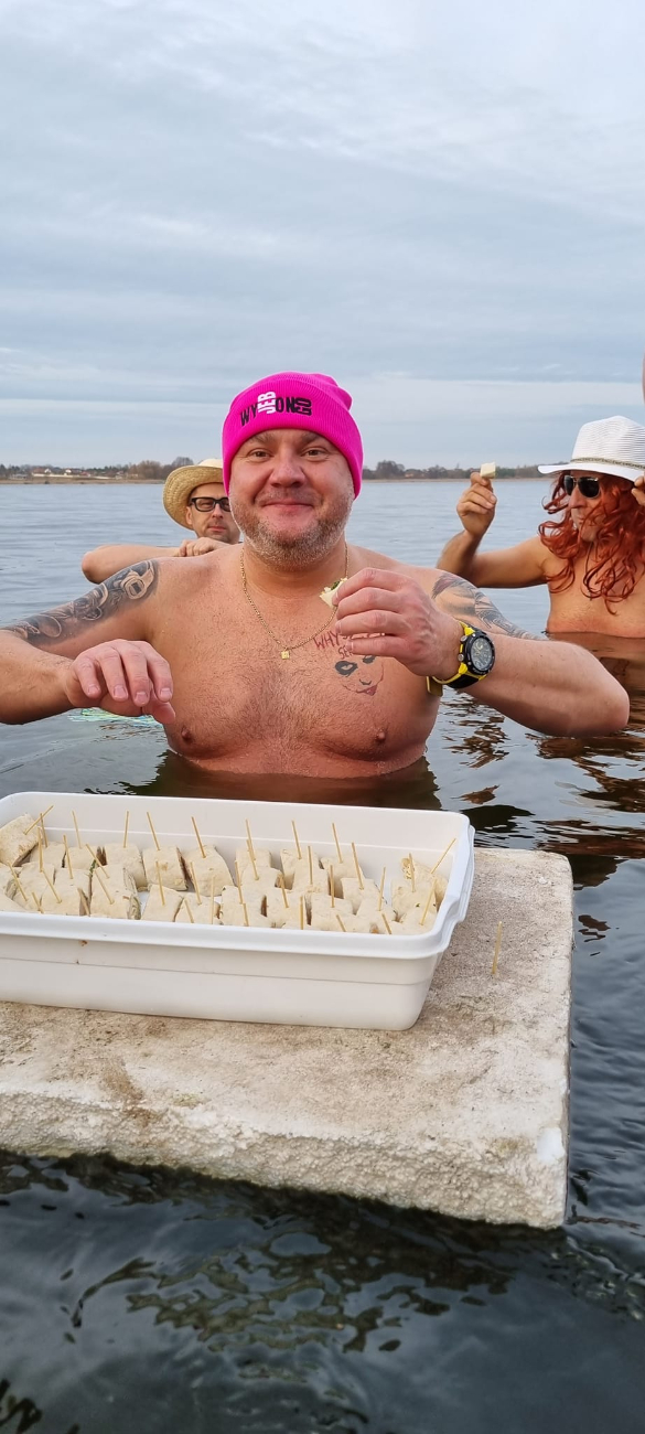 Morsowy Skok w Nowy Rok. „Jak w dobrym kabarecie” ZDJĘCIA