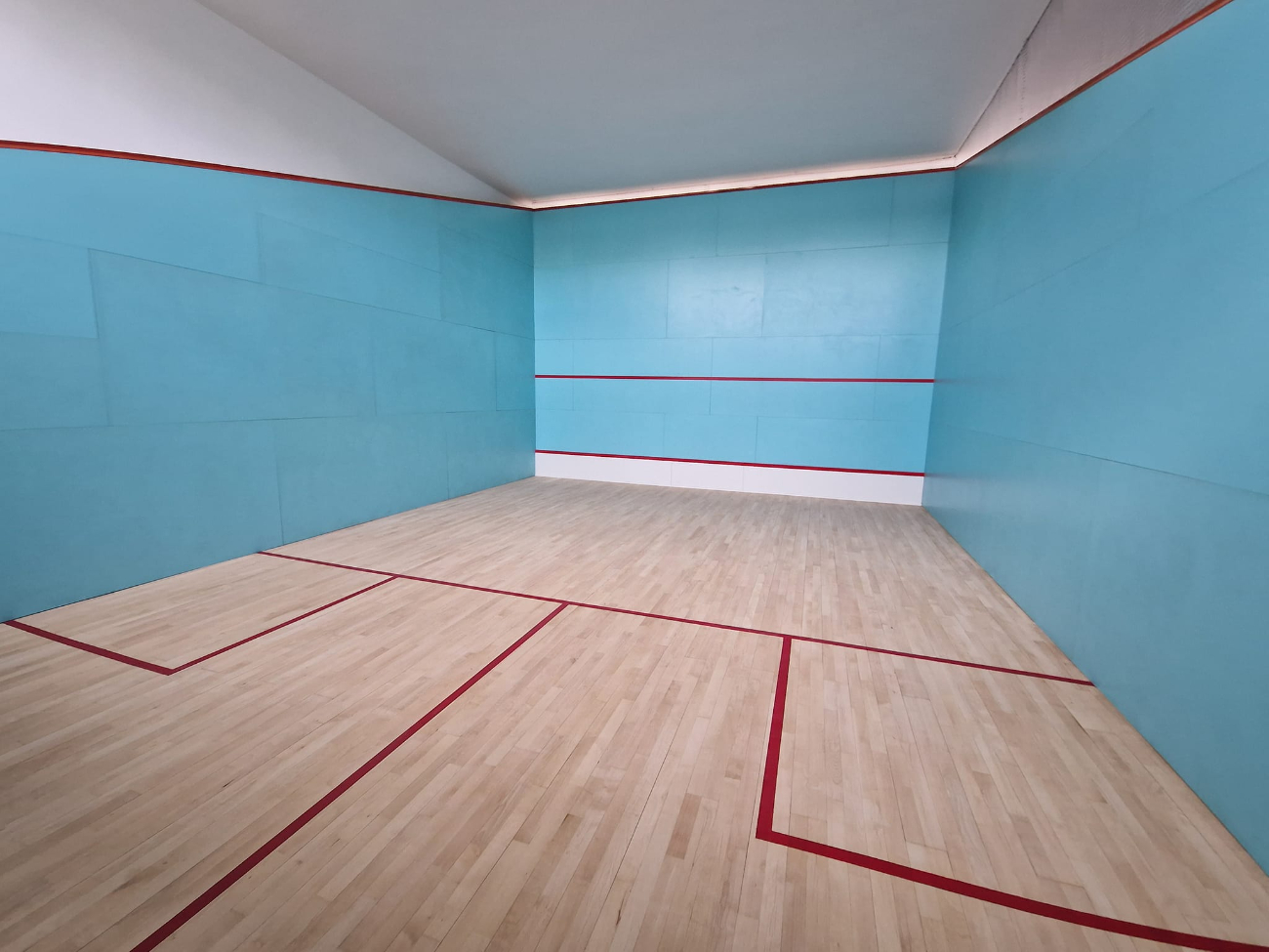 Tak wygląda słupecki kort do squasha. Wkrótce otwarcie