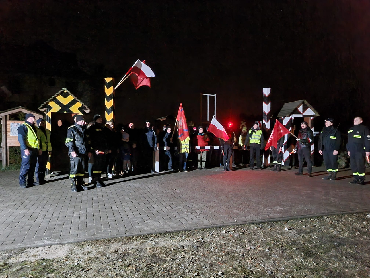 Przeszli 14 kilometrów, by oddać hołd bohaterom