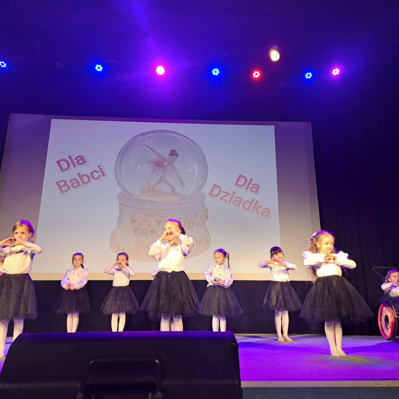 Mali Odkrywcy dla Babć i Dziadków