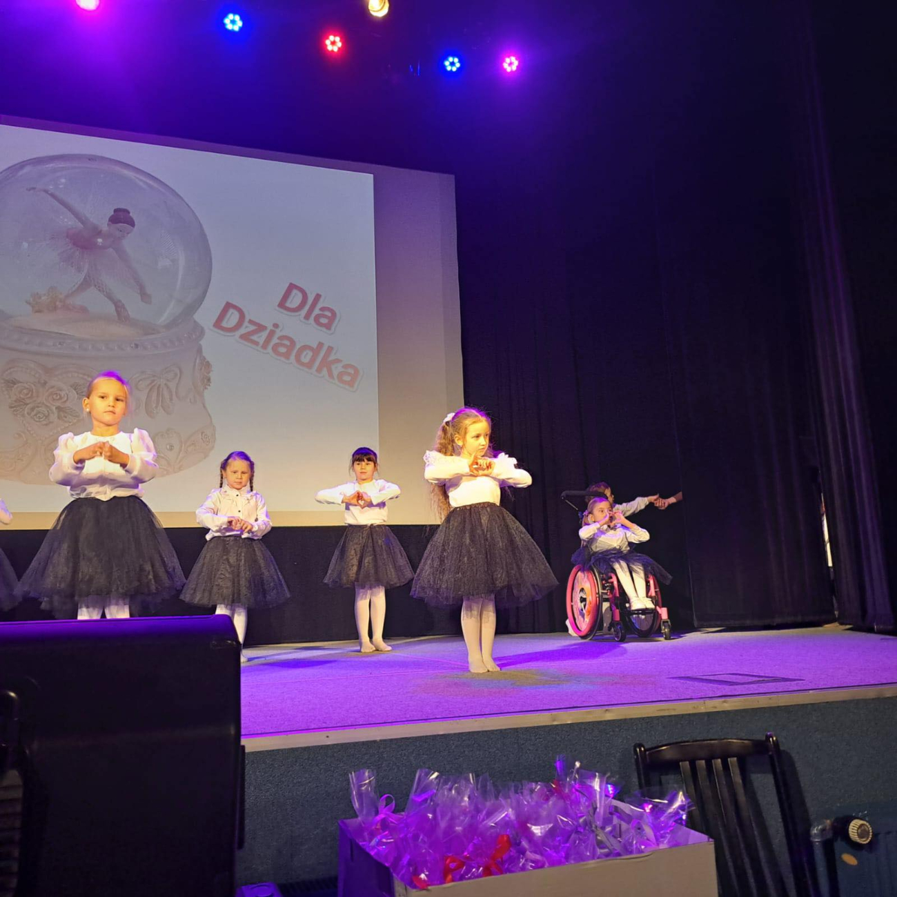 Mali Odkrywcy dla Babć i Dziadków