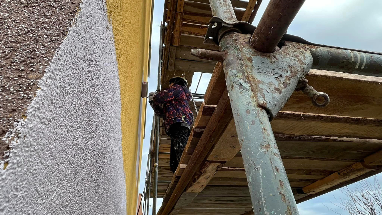 Mural już powstaje. Za kilka dni zobaczymy efekt