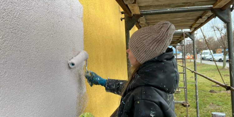 Mural już powstaje. Za kilka dni zobaczymy efekt