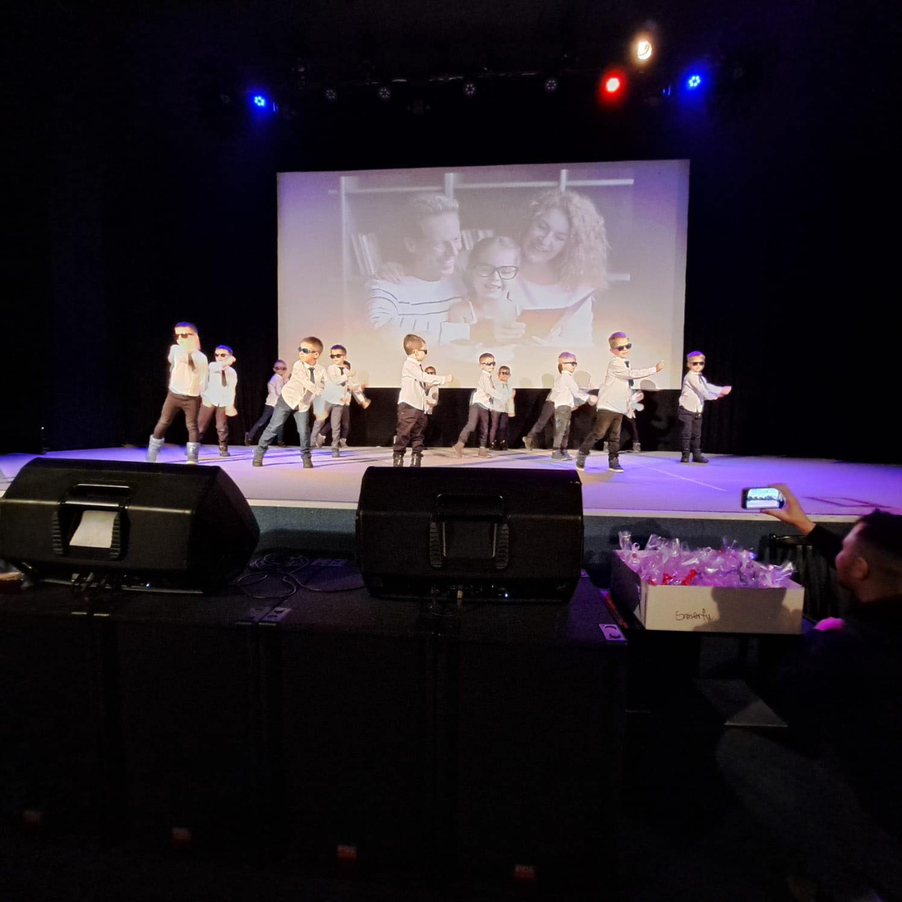 Mali Odkrywcy dla Babć i Dziadków