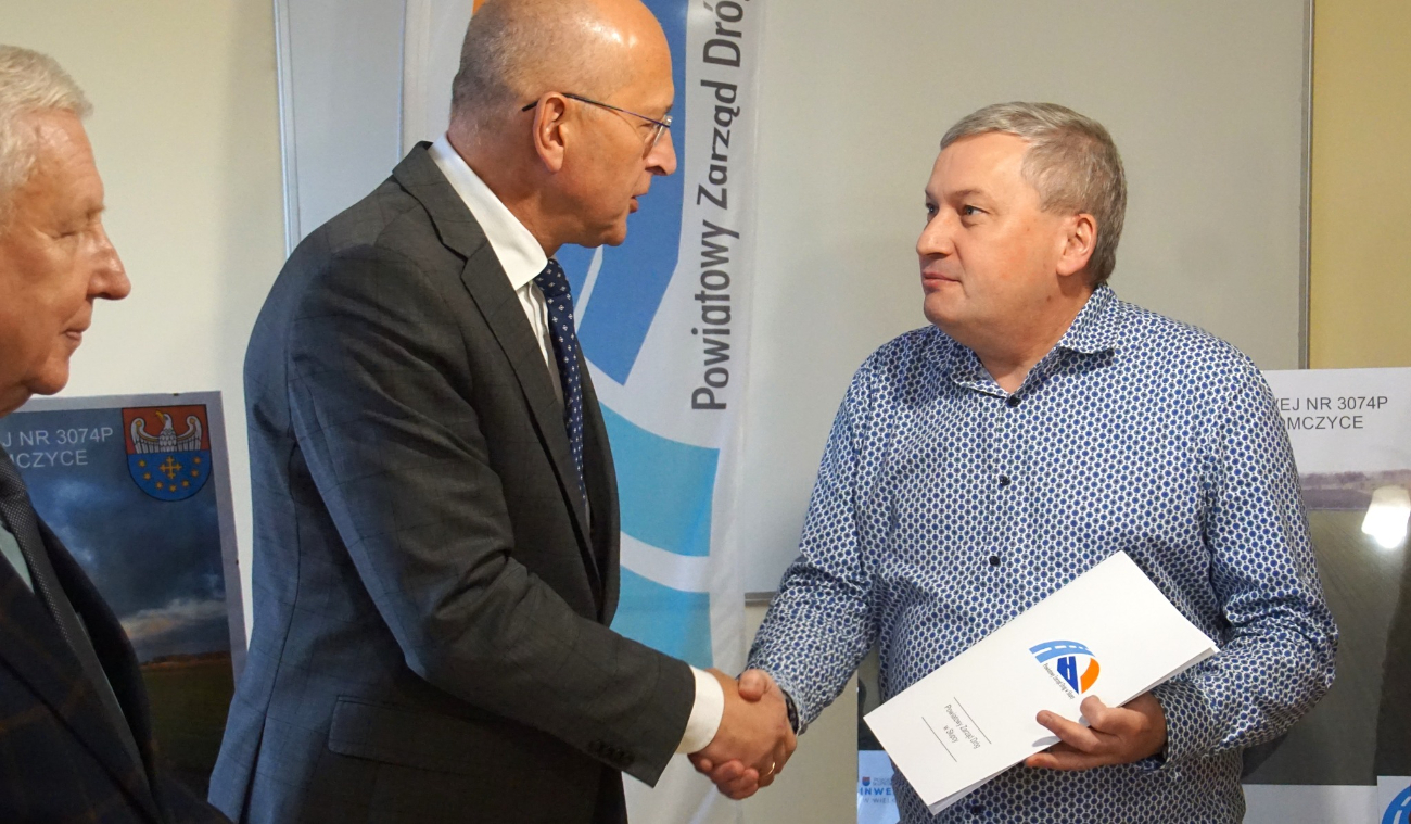 Droga ze Słomczyc do Sierakowa za pół roku