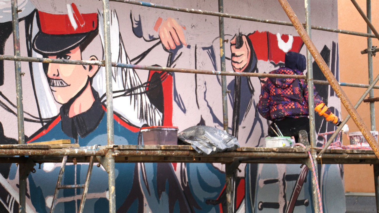 Mural przy ulicy Kopernika rośnie w oczach