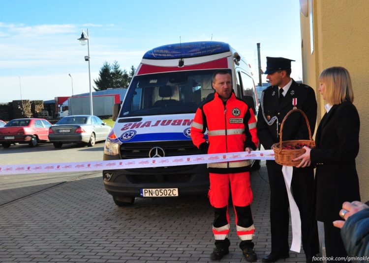 Karetka bliżej powiatu. 26 tysięcy ludzi może czuć się bezpieczniej
