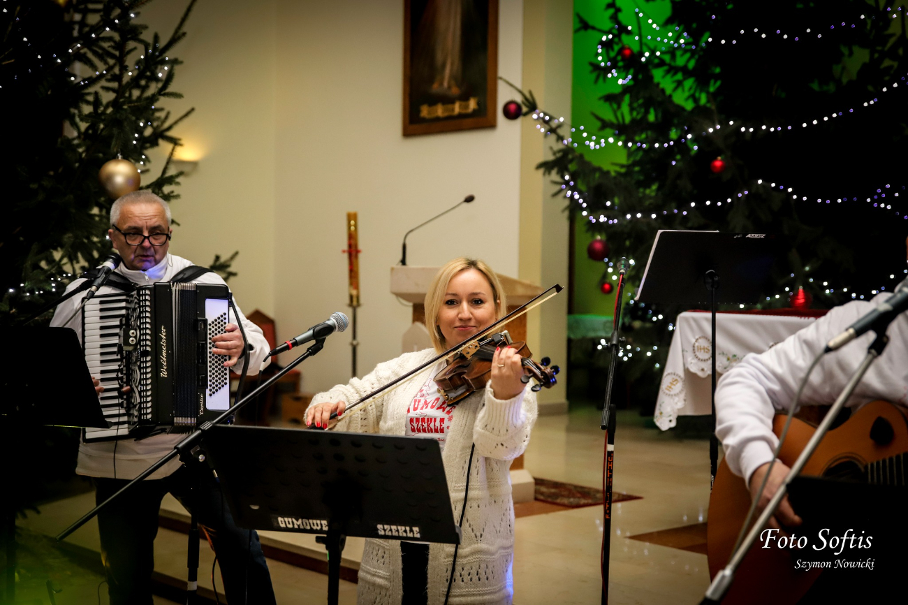 Zagrali charytatywnie w Kozalu. Zbierali na hospicjum ZDJĘCIA