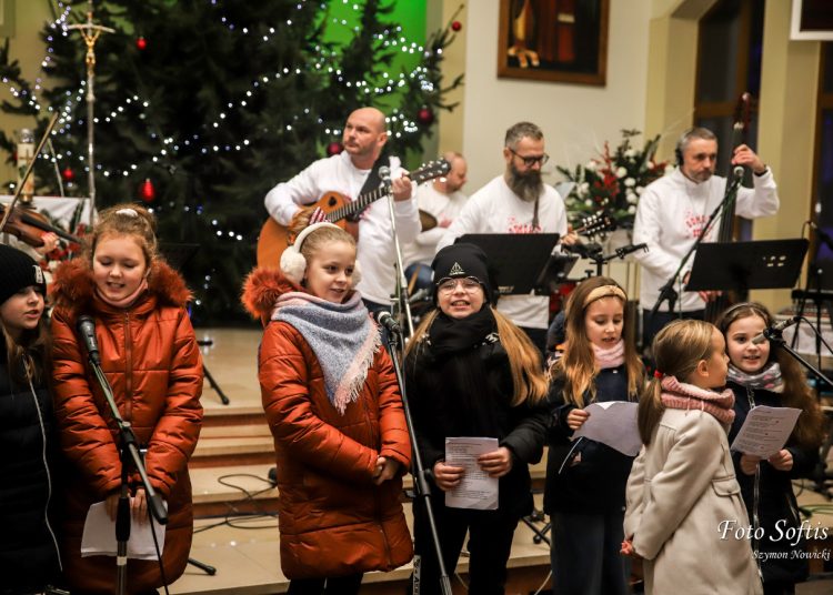 Zagrali charytatywnie w Kozalu. Zbierali na hospicjum ZDJĘCIA
