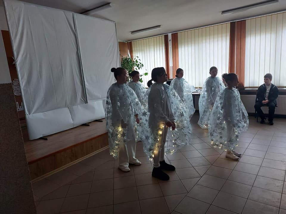 Przedstawienie noworoczne w Ratyniu