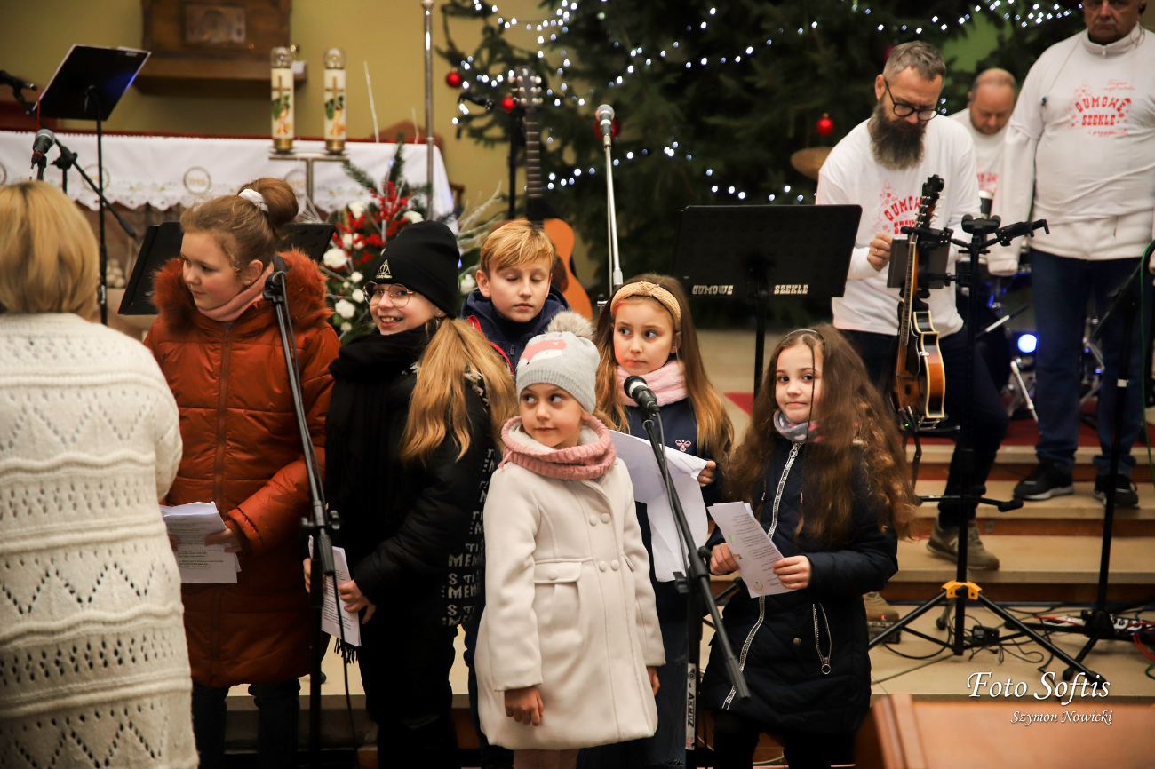 Zagrali charytatywnie w Kozalu. Zbierali na hospicjum ZDJĘCIA
