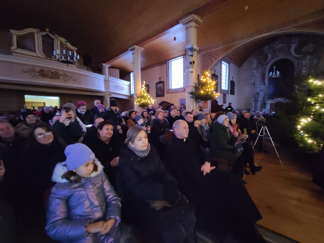 Eleni zaśpiewała w Kowalewie. Kościół wypełnił się po brzegi