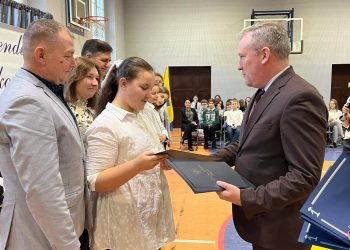 Stypendia dla uczniów Jedynki