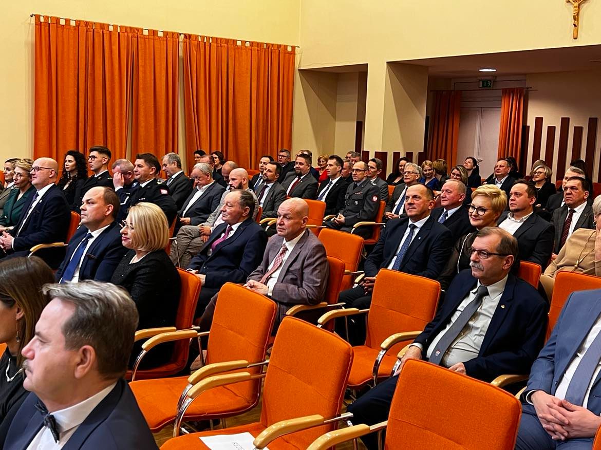 Pół miliarda na inwestycje. Powiat podziękował za wsparcie