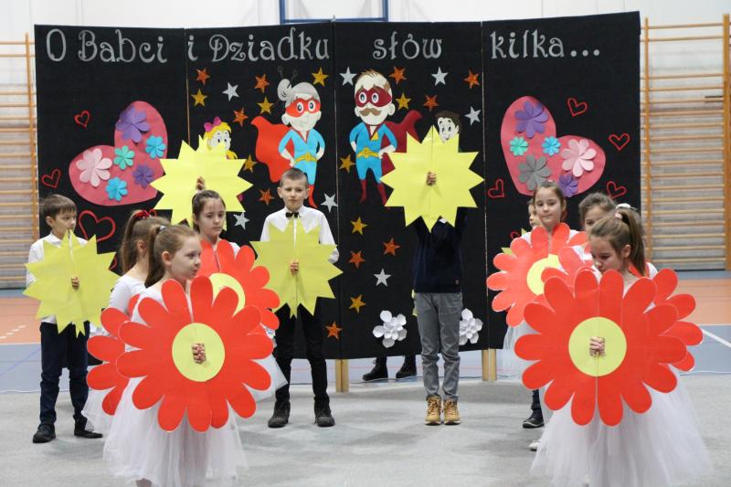 Dzień Babci i Dziadka w Ostrowitem ZDJĘCIA