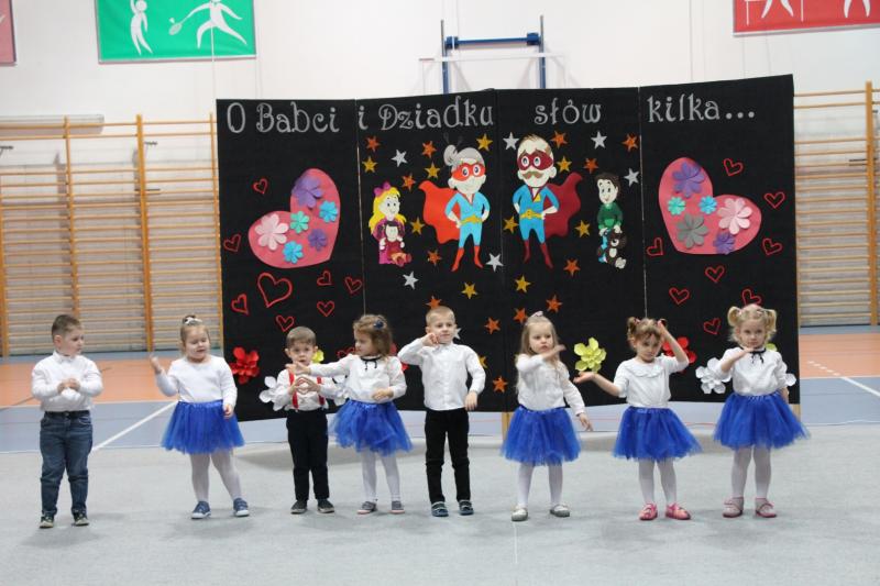 Dzień Babci i Dziadka w Ostrowitem ZDJĘCIA