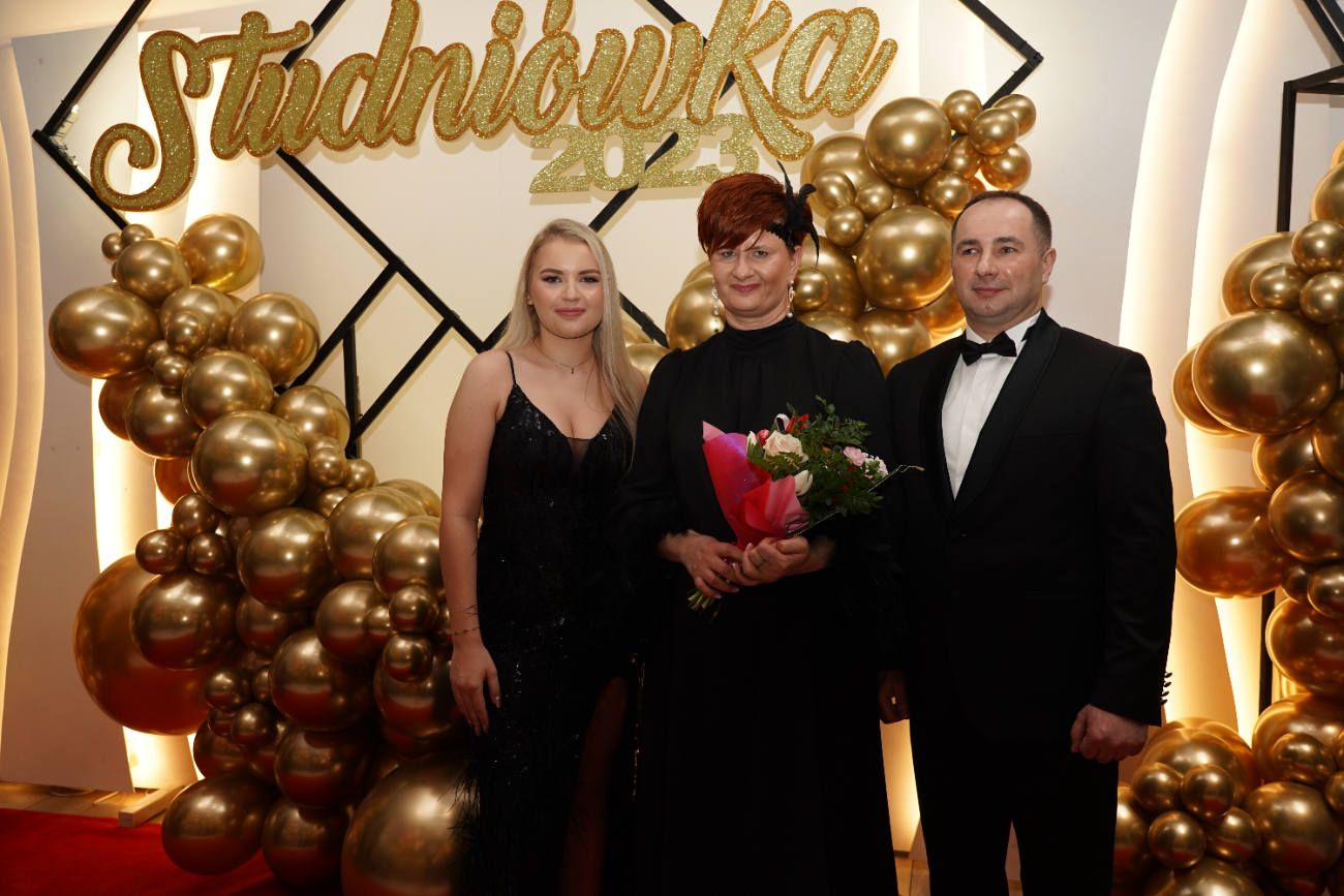 Studniówka Ekonomika. Zobacz zdjęcia