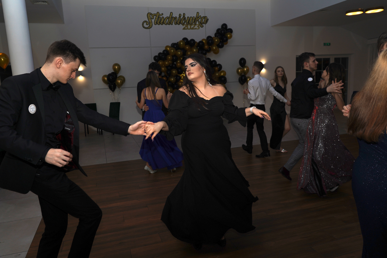 Studniówka Zawodówki. Zobacz zdjęcia