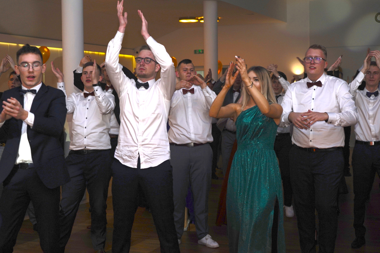 Studniówka Zawodówki. Zobacz zdjęcia