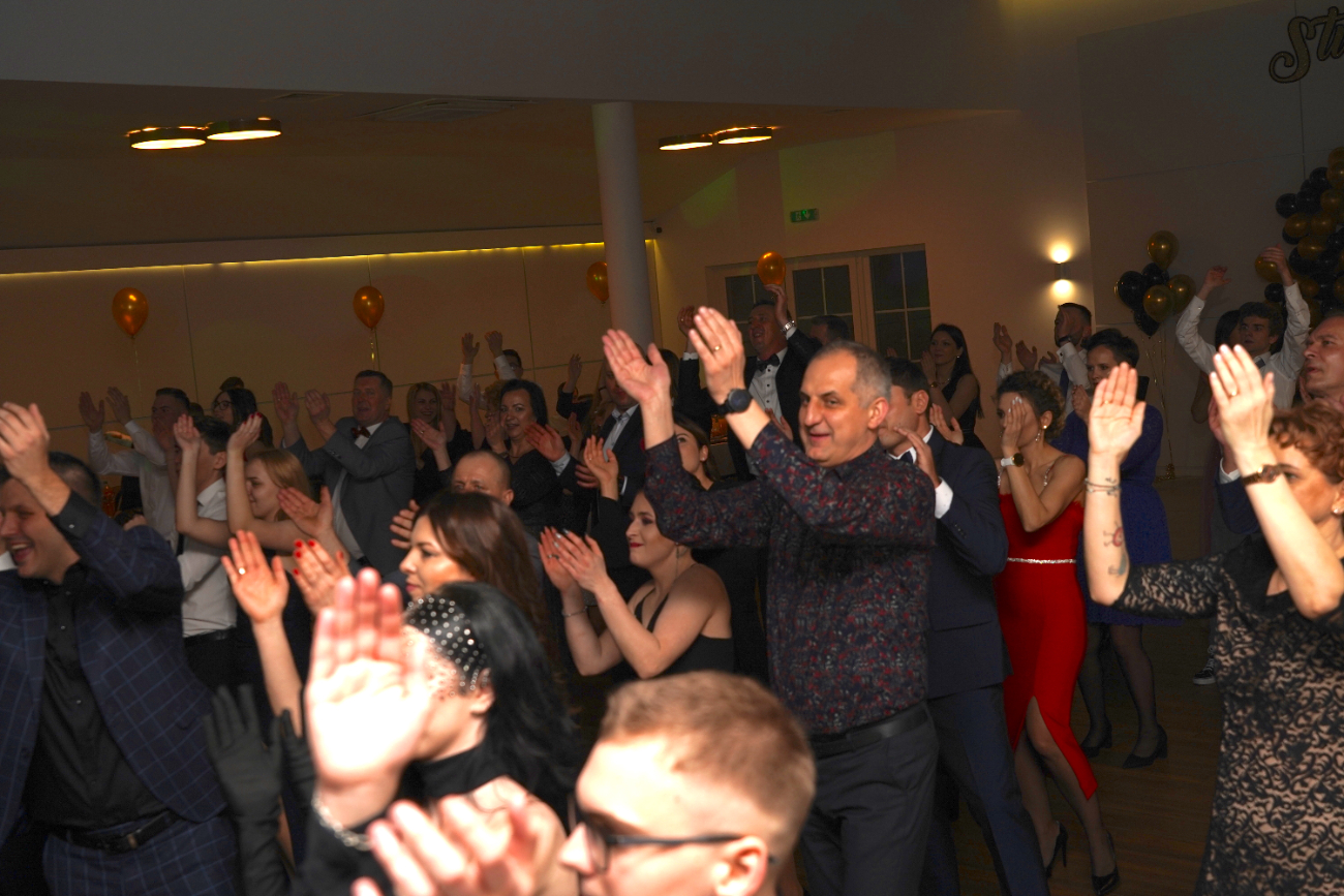 Studniówka Zawodówki. Zobacz zdjęcia