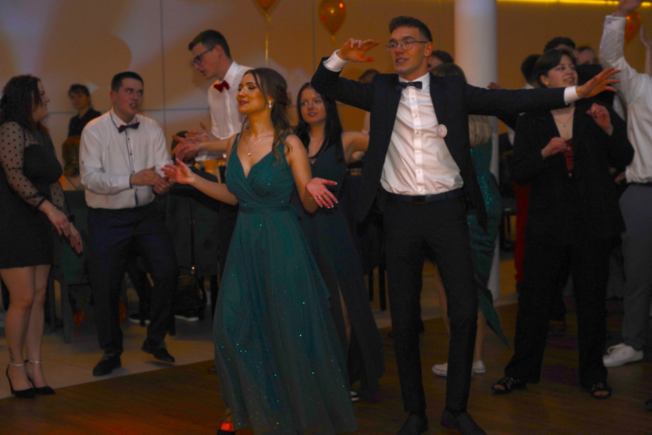 Studniówka Zawodówki. Zobacz zdjęcia