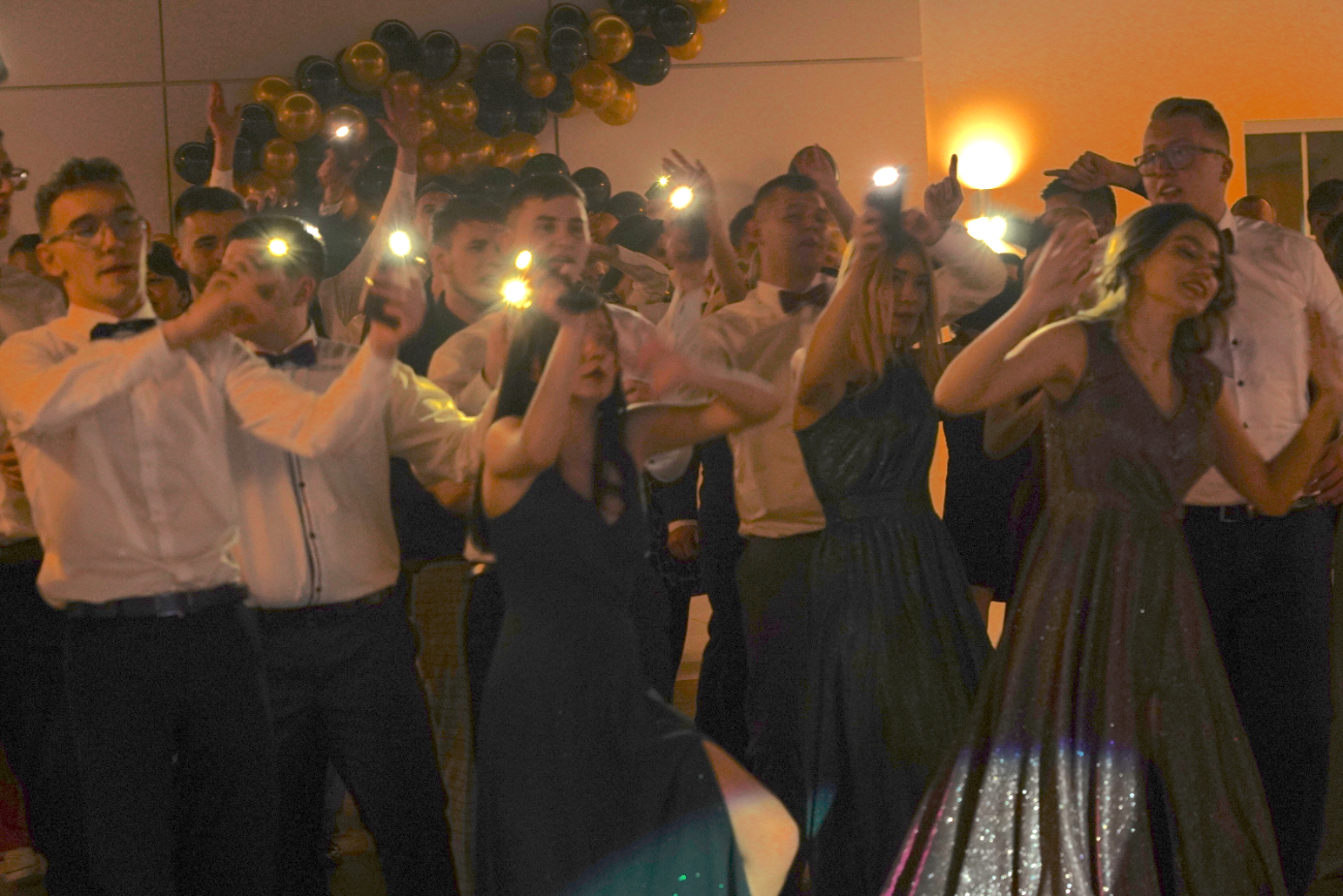 Studniówka Zawodówki. Zobacz zdjęcia