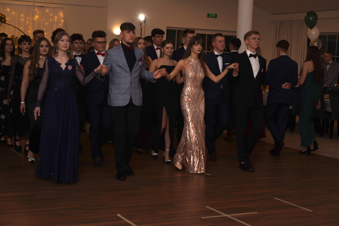 Studniówka Ogólniaka. Zobacz zdjęcia