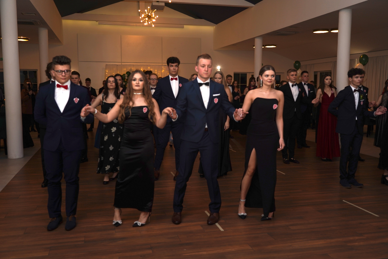 Studniówka Ogólniaka. Zobacz zdjęcia