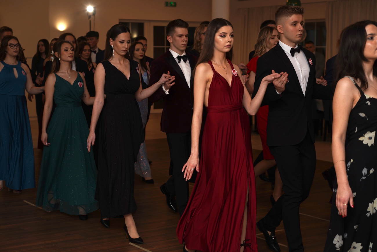 Studniówka Ogólniaka. Zobacz zdjęcia