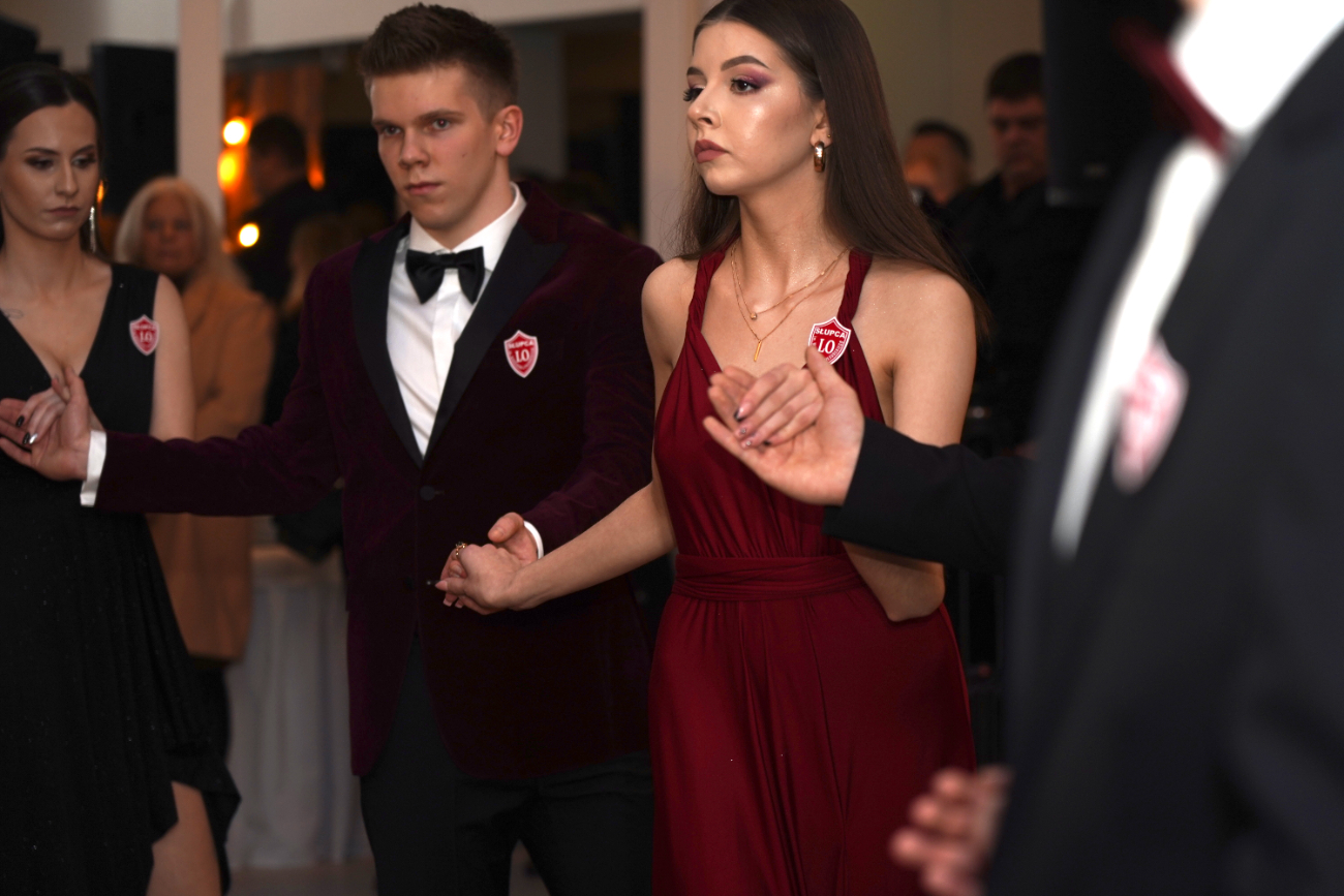 Studniówka Ogólniaka. Zobacz zdjęcia