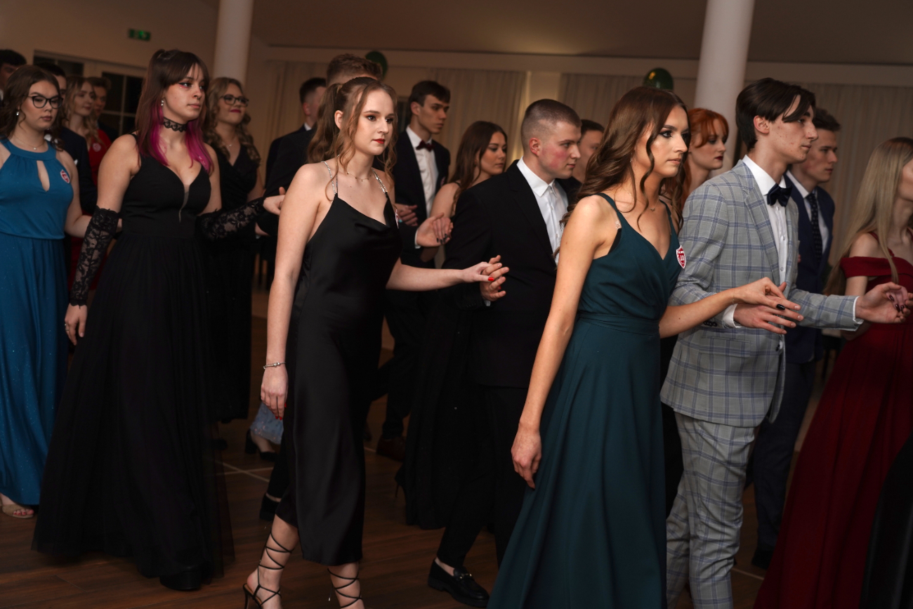 Studniówka Ogólniaka. Zobacz zdjęcia