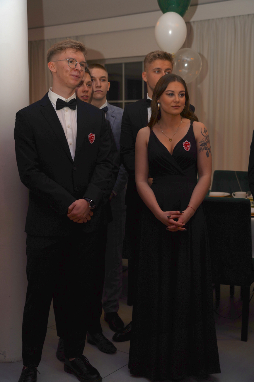 Studniówka Ogólniaka. Zobacz zdjęcia