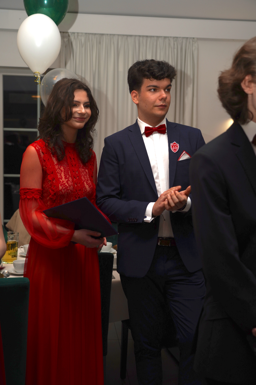 Studniówka Ogólniaka. Zobacz zdjęcia