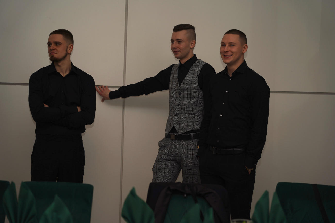 Studniówka Ogólniaka. Zobacz zdjęcia