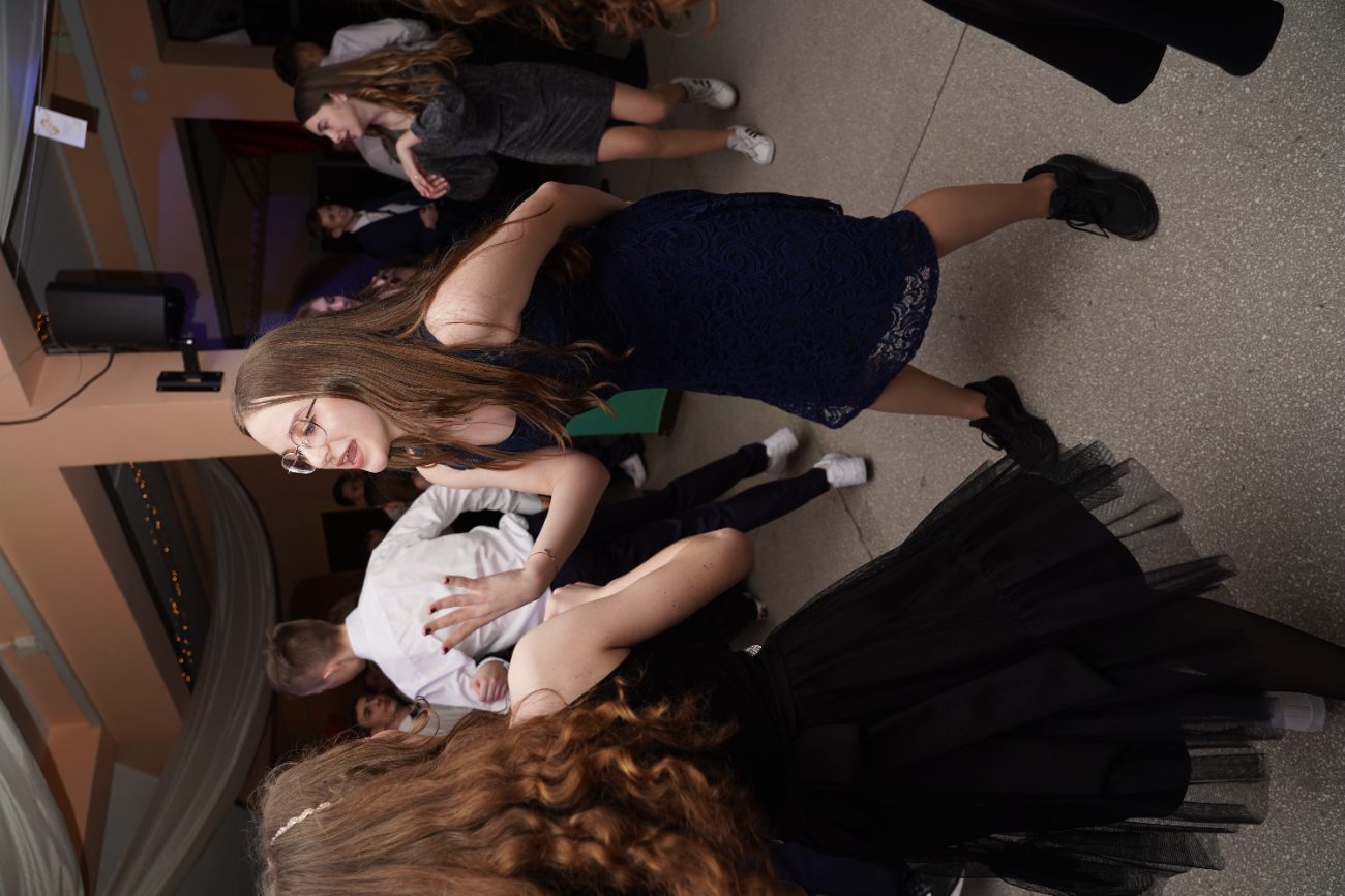 Tak się bawi ósma klasa. Mamy zdjęcia z balu